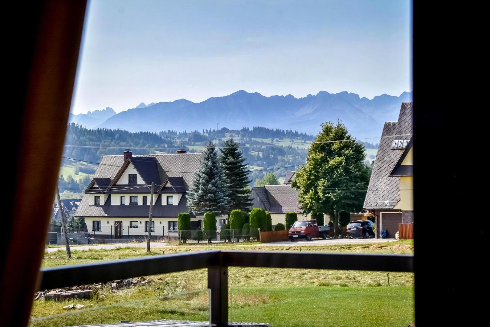Domek Jaroszówka z widokiem na góry, Zakopane, Poland
